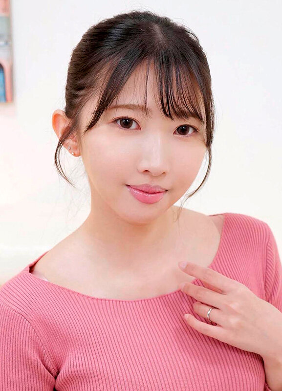 「【素人人妻ナンパ】童貞君の筆おろしに発情した痴女奥様が優しく中出しセックスで筆下ろし」のサムネイル