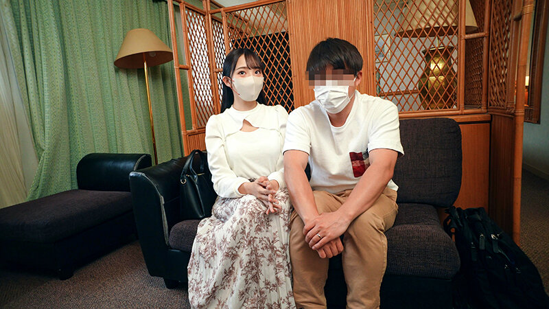 「【素人夫婦個人撮影】巨乳人妻ちかさん27歳 美おっぱいでSEX大好き淫乱奥さん自慢のご夫婦SEX撮らせていただきました【その勢いで生中出し寝取りSEXしてやりました！】」のサンプル画像1枚目