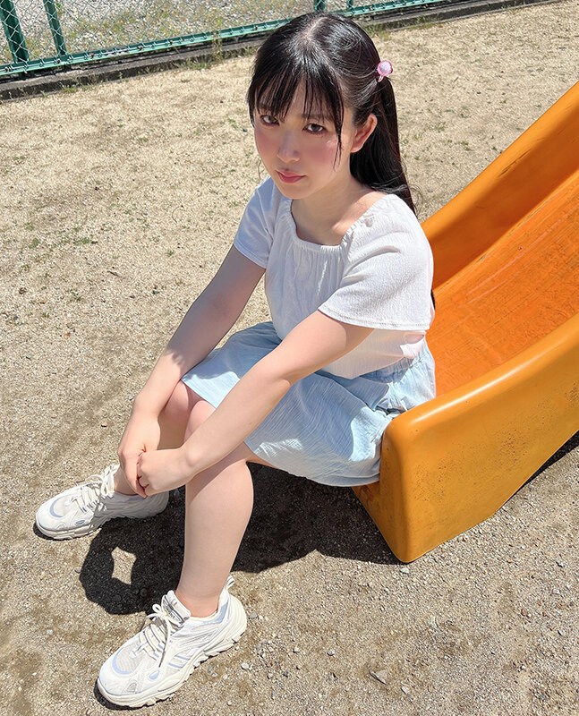 「かどわかし。クラスで人気の純真無垢な女の子を激キモ中年オヤジがたぶらかし潮吹き&抜きションするまで育成開発した性覚醒ドキュメント 真白ふわり」のサンプル画像2枚目