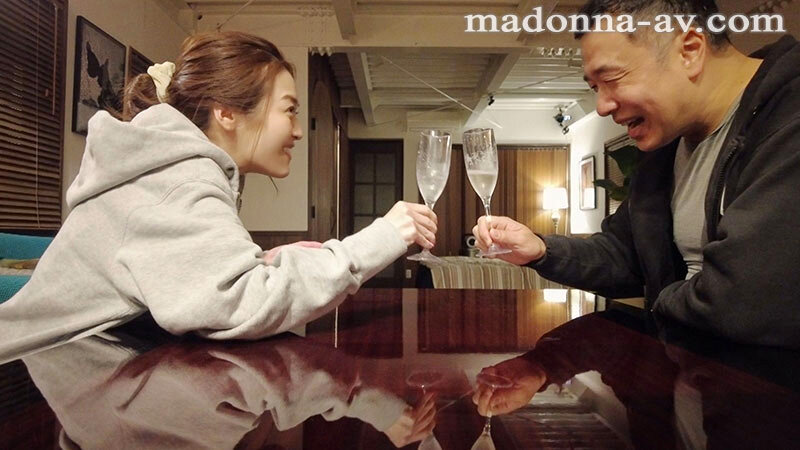 「今夜はキミを寝かさない…極上の人妻とお泊り中出しスイートルーム 超人気専属『藤かんな』に24時間ず～っと痴女られる！！」のサンプル画像10枚目