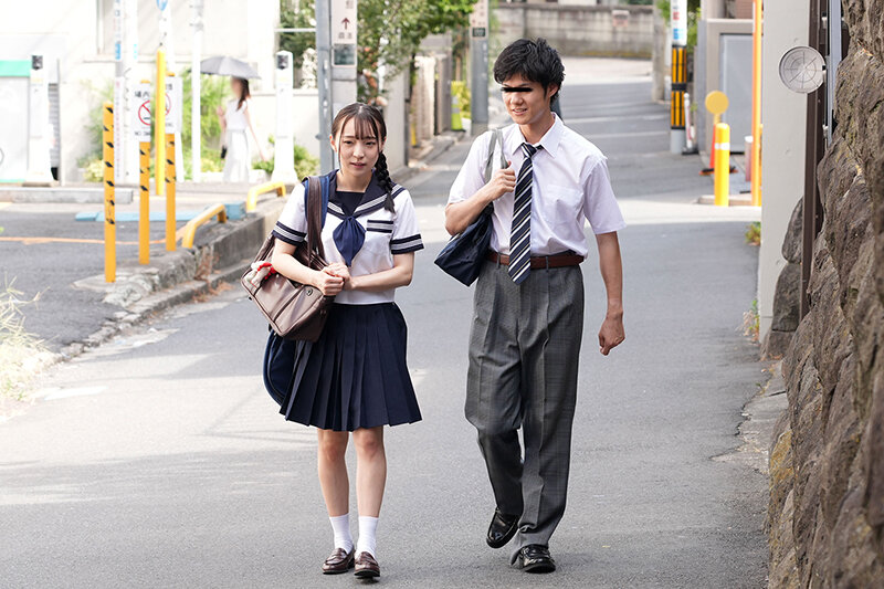 「都合のいい地味女子をハメ部屋に連れ込んでヤリチン校生が入れ替わり立ち替わりセックス漬け。」のサンプル画像4枚目