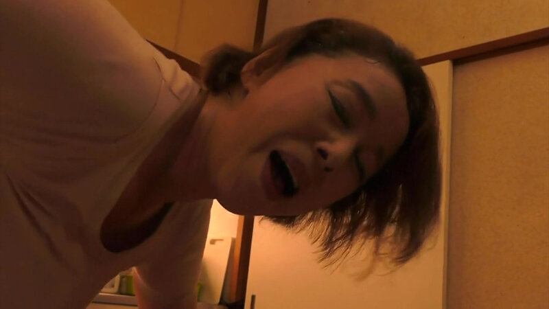 「【肉垂れ巨乳】一つ屋根の下の性交 青井マリ 自慰と中出しとフェラ編」のサンプル画像13枚目