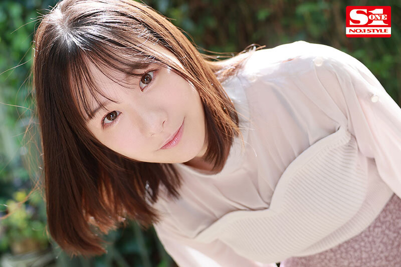 「初めてのデカ●ンボルチオ責めに揺れる白肌柔らかおっぱい」のサムネイル