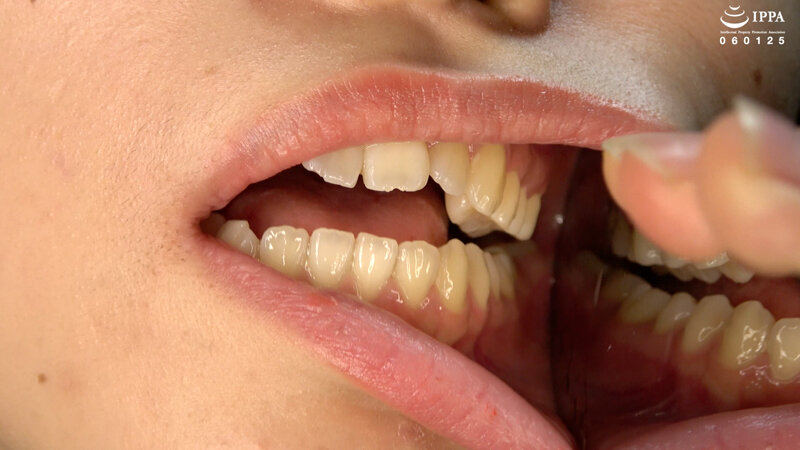 「「【口内・歯】人気女優 江澄ゆゆチャンの激レア口内・のどちんこ観察!」江澄ゆゆ」のサンプル画像8枚目