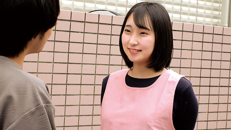 「現役保育士さんが童貞君に母性溢れるご奉仕フェラ＆ふんわりおっぱいでの授乳手コキ！裸エプロン姿で生チン挿入で筆おろしセックス！何度も気持ちよくしてくれる天使にたっぷり連続中出し！！」のサムネイル