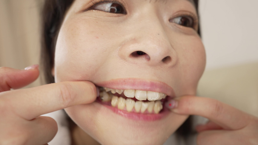 「【原美織】舌フェチ個人撮影で魅せる大人の誘惑プレイ【フェチ動画】」のサンプル画像15枚目