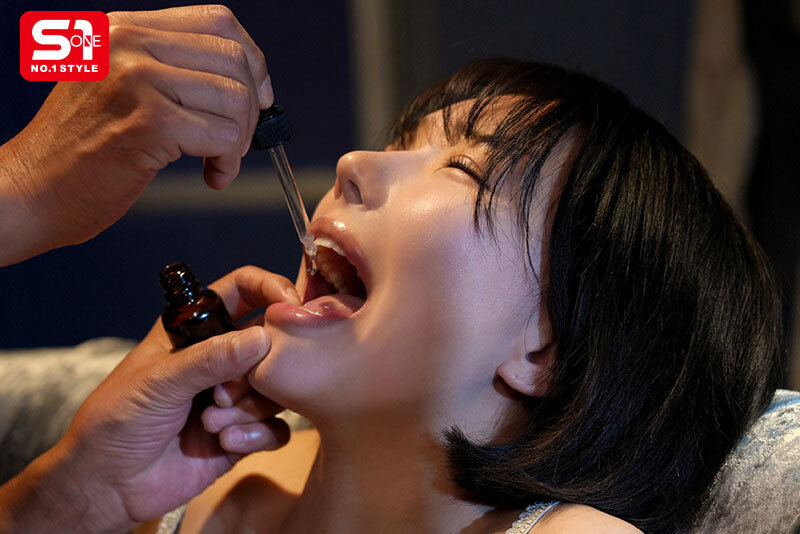 「名門私立の女子大生が強●魔にさらわれる。拘束、マ●コに媚薬、玩具とペニスぶち込まれおんっお゛っおお゛ぉぉ！！お嬢様がケモノ女子化しちゃう快感増幅レ●プ 音無鈴」のサンプル画像8枚目