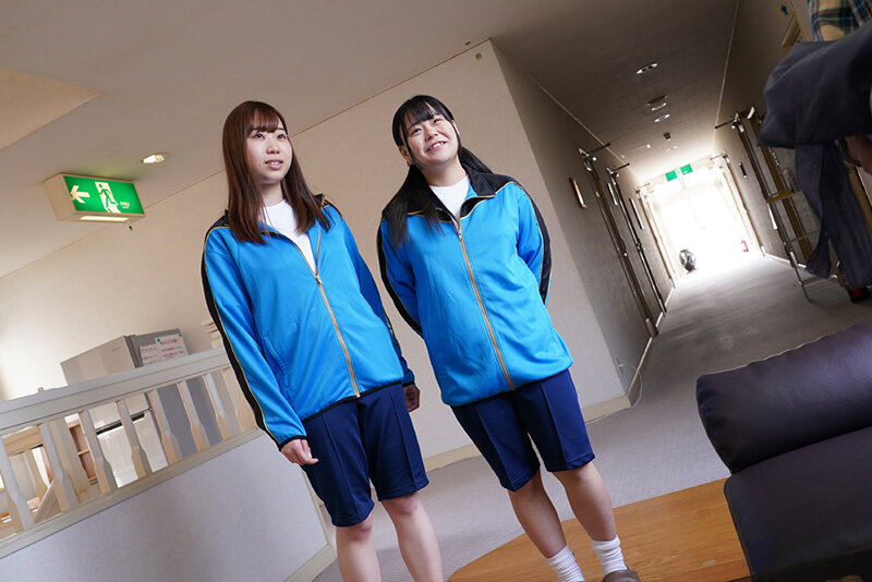 「【動画配信限定特典映像付】部活合宿で出会った たわわな天使たちとただ欲望のままに…～ロリ巨乳、風呂・着替え盗撮、夜●い、乱交、猥褻映像～」のサンプル画像11枚目