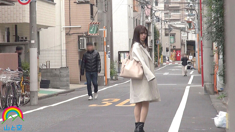 「巨乳ガチャ粘着追跡レ●プ 現役女子大に通うクビレ巨乳を無差別に狙い撃ち 通学路で尾けまわし拉致昏●状態で絶倫の元自●隊が犯しまくる」のサンプル画像4枚目