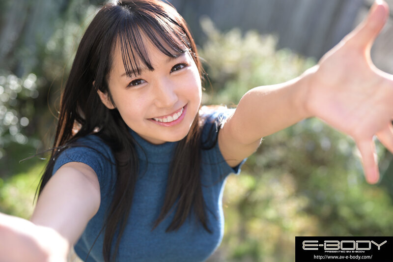 「身長150cmの小さな体で太陽みたいに明るく元気！ 18歳！ Gカップロリ劇団員AVデビュー 星乃夏月」のサンプル画像1枚目