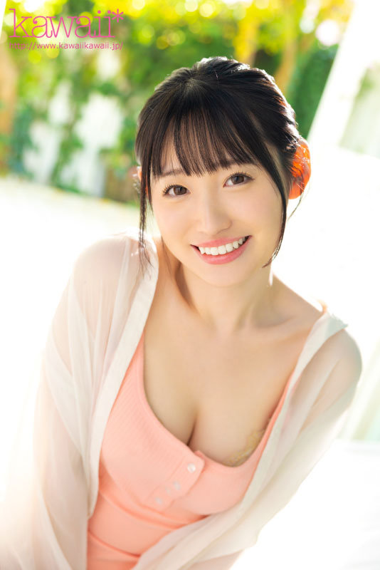 「【新人動画】
透明感・清楚感あるこの子…500人斬り 呼吸をするようにSEXするエッチ大好きな博多生まれの女子大生を自我崩壊寸前までイキ果てさせる衝撃AVデビュー 朝日いつき」のサムネイル