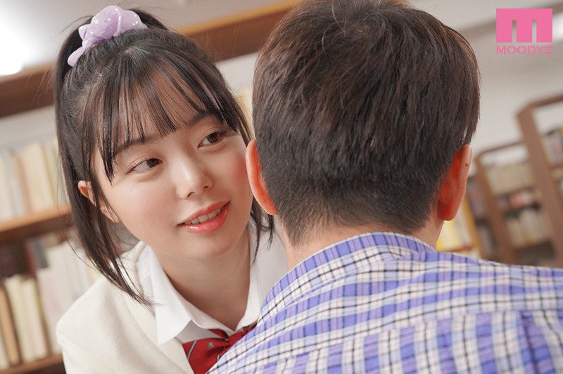 「小悪魔すぎる制服少女にニヤニヤこっそり痴女られて…ラッキーサイレント逆レ×プ 百瀬あすか」のサンプル画像3枚目