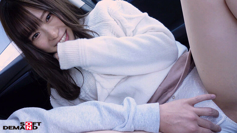 「【初撮り】乃○坂にいそうな正統派美少女。大学ある日にAV撮影。愛嬌たっぷりの笑顔が一転！？ 気持ちよすぎておねだりが止まらないドMちゃんでした。 ひなちゃん 23歳」のサンプル画像4枚目