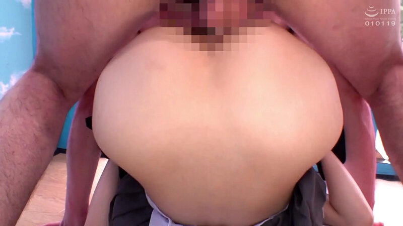 「街行く女子○生がおま○こ丸出し拘束されたまま何度もイカされ絶頂潮吹き！連続生中出しも拒めない！撮って出しマジックミラー号～さつき編～」のサンプル画像14枚目