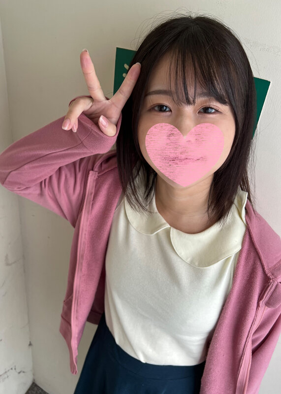 「本当に小さい女の子雑居ビルに連れ込むと「なんか怖い…」と拒まれたので興奮してワレメにチ○ポを挿入してしまいました【ちびっこ2人】禁断イタズラ映像161分」のサンプル画像12枚目