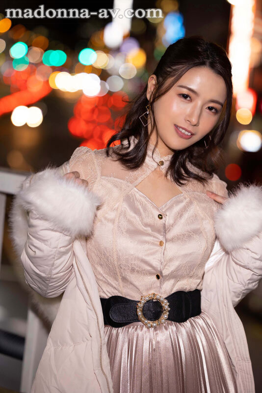 「マドンナ専属なのに人妻じゃないっておかしくない？向井藍が未来の旦那候補を逆ナンパ 痴女ってイカせて中出し指令！！」のサンプル画像20枚目