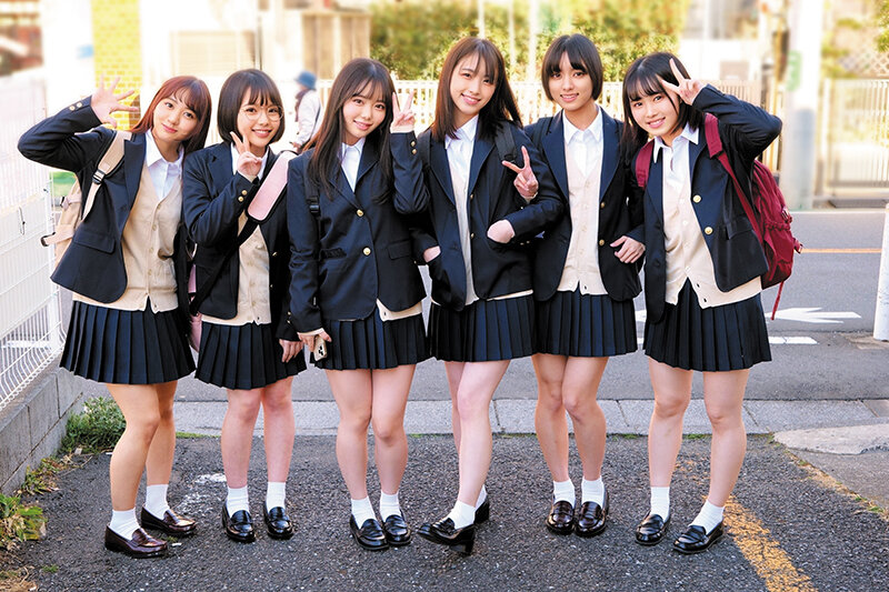 「仲良しクラスメイト《女子○生6人》が超全身舐め究極ハーレムご奉仕研究会//まだまだ知らない男性の性感帯をベロベロ探す課外授業にハニカミTRY（ ´∀｀ ）花びら青春中出し15発！！」のサンプル画像19枚目