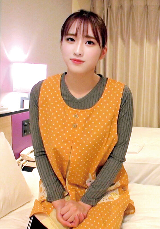 「お嬢様大学に通う超美少女かのんさん（21才）大学3年生法学部＆ドラマ主役的美人保育士みう先生（23才）」のサンプル画像8枚目