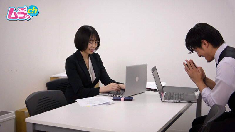 「ニンゲン観察 清掃員は見た！！こっそり会議室でひとり遠隔バイブでオナニーするド変態OLはアクシデントチ●ポを夢見ていたに違いないのでお望み通り無理矢理ブチ込んであげました。」のサンプル画像2枚目