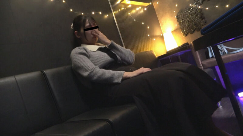 「ヒトカラ人妻 白昼のカラオケBOX意識混沌性交」のサンプル画像1枚目