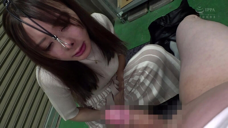 「わたしの豚ヅラ、見てください。 足立友梨」のサンプル画像9枚目