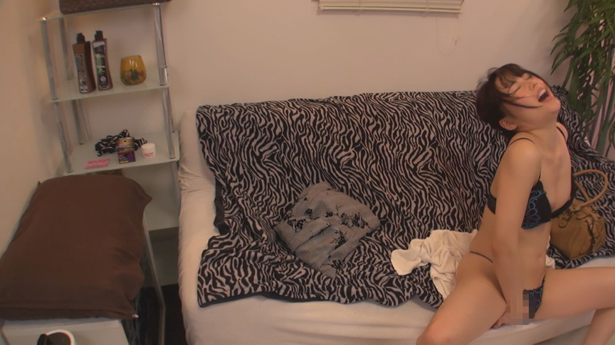 「人妻発狂イキ 性欲爆発潮吹きオナニー40人5時間総集編」のサンプル画像12枚目