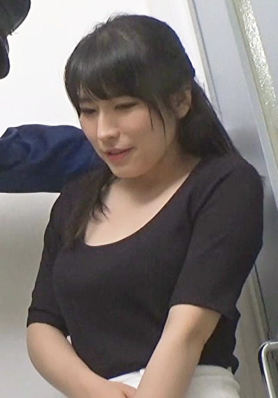 休日出勤の美人女性社員に降りかかる災難!一方的な思いを突きつける警備員!