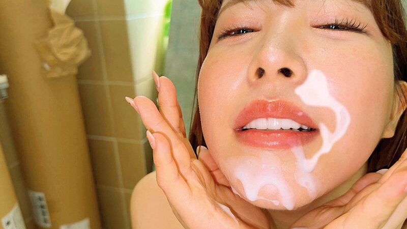 「完全撮りおろし！濃厚精子を大量ぶっかけ！怒涛の即フェラ顔射ラッシュ！バキューム・喉奥・マシンガン ドエロいフェラチオ306分 最高にかわちい素人女子21名」のサンプル画像7枚目