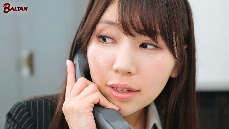 「男に媚びず射精を管理して立場を理解させる淫腕OL 美丘さとみ」のサンプル画像1枚目