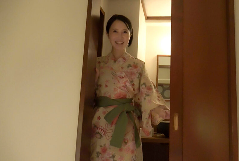 「宮野桜の美乳ハメ撮り温泉旅行!ノーブラ誘惑で中出しされる濃密映像」のサンプル画像6枚目