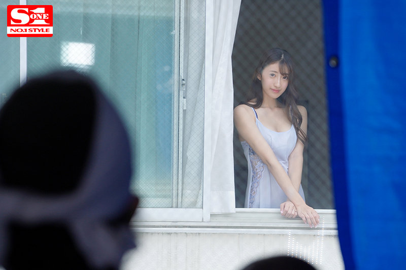 「酒、ギャンブル漬けの日雇い労働者のオレがモデル並みの美人妻と毎日ハメちぎりで人生大逆転 星宮一花」のサンプル画像2枚目